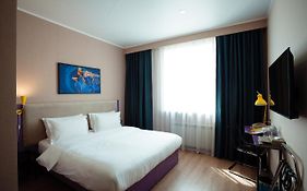 City Hotel  4*